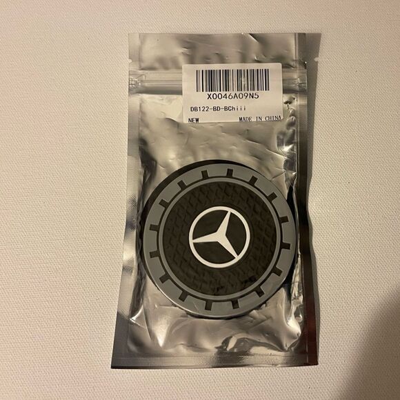 Mercedes logo cup Coasters in black and gray Set of 2 NWT - Picture 8 of 8